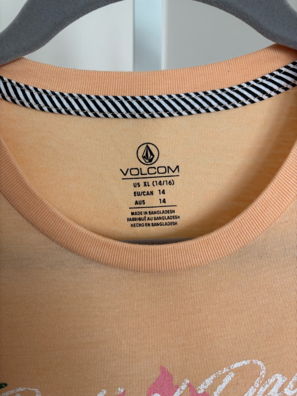 Volcom Girls Peach Short-Sleeve Graphic Tee - Picture 3 of 3